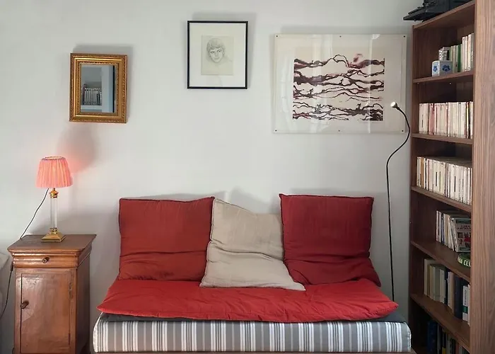 Lovely In Ste-marthe Village Apartment